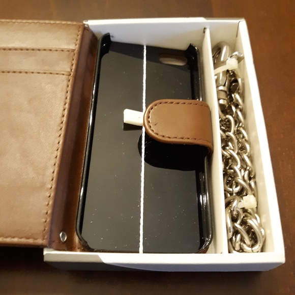 Other - 💓  Wallet phone case with chain for iphone 5